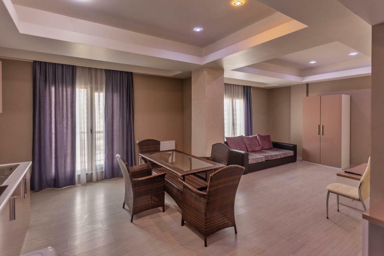 Diplomat Suites Baku Bagian luar foto