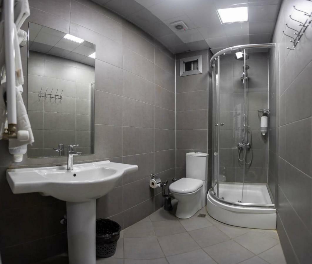 Diplomat Suites Baku Bagian luar foto