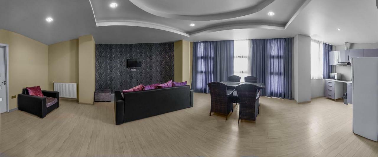 Diplomat Suites Baku Bagian luar foto